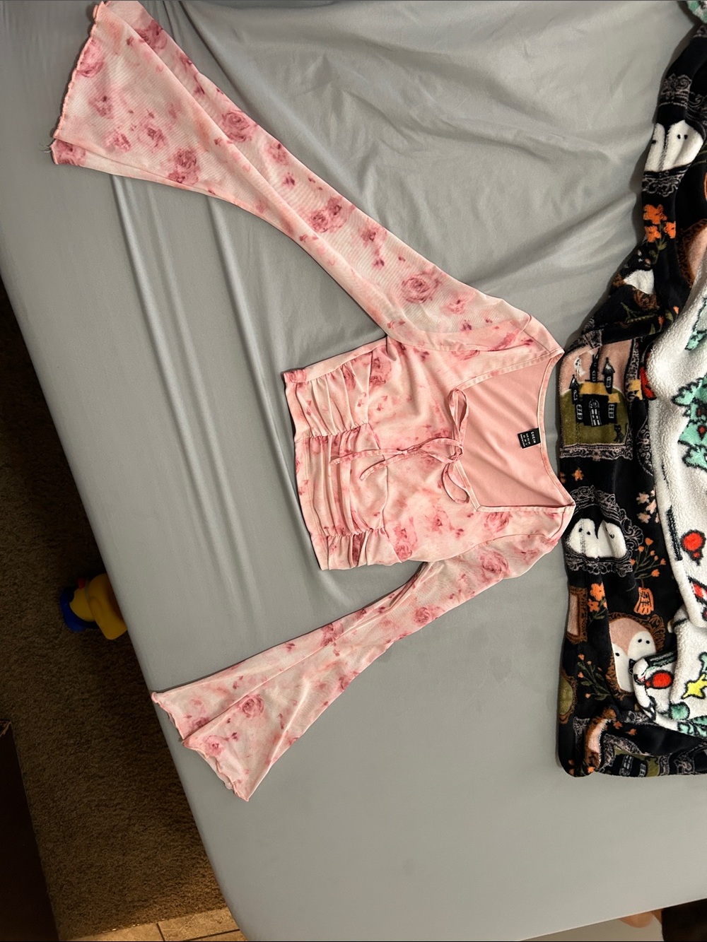SHEIN Pink Floral Ruched Tie-Front Long Sleeve Top